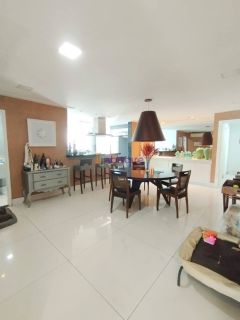Casa de 420m² com 3 suítes sendo 1 suite master com closet - Parque Atlântico