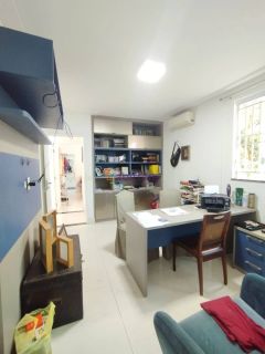 Casa de 420m² com 3 suítes sendo 1 suite master com closet - Parque Atlântico