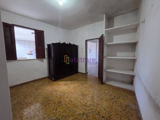 Casa solta no Centro de 150m³ - 3 suítes - Próxima ao Hospital da Criança