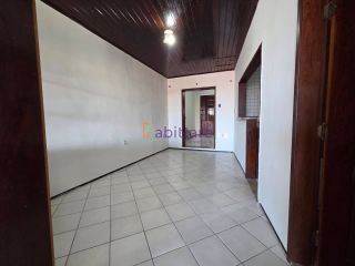 Casa solta no Centro de 150m³ - 3 suítes - Próxima ao Hospital da Criança