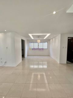 Casa no Cond. Andorra - 4 quartos (3 suítes) com excelente quintal