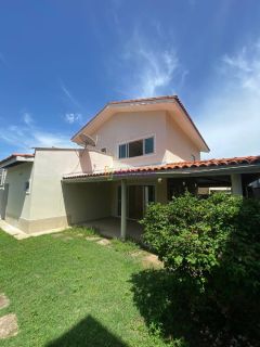 Casa no Cond. Andorra - 4 quartos (3 suítes) com excelente quintal