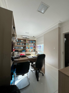 Apartamento de 400m² com 4 suítes no Condomínio CASA DO MORRO