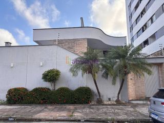 CASA DUPLEX MOBILIADA + PONTO COMERCIAL | 4 SUÍTES | 300m²