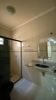 Alugo Casa no Vinhais de 350m² com 3 quartos sendo 1 suíte master