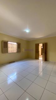Alugo Casa no Vinhais de 350m² com 3 quartos sendo 1 suíte master