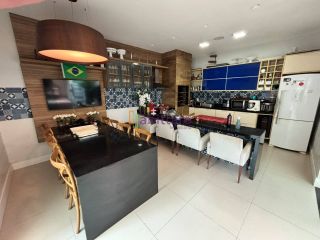 CASA DUPLEX DE ALTO PADRÃO – CONDOMÍNIO ECOVITALE