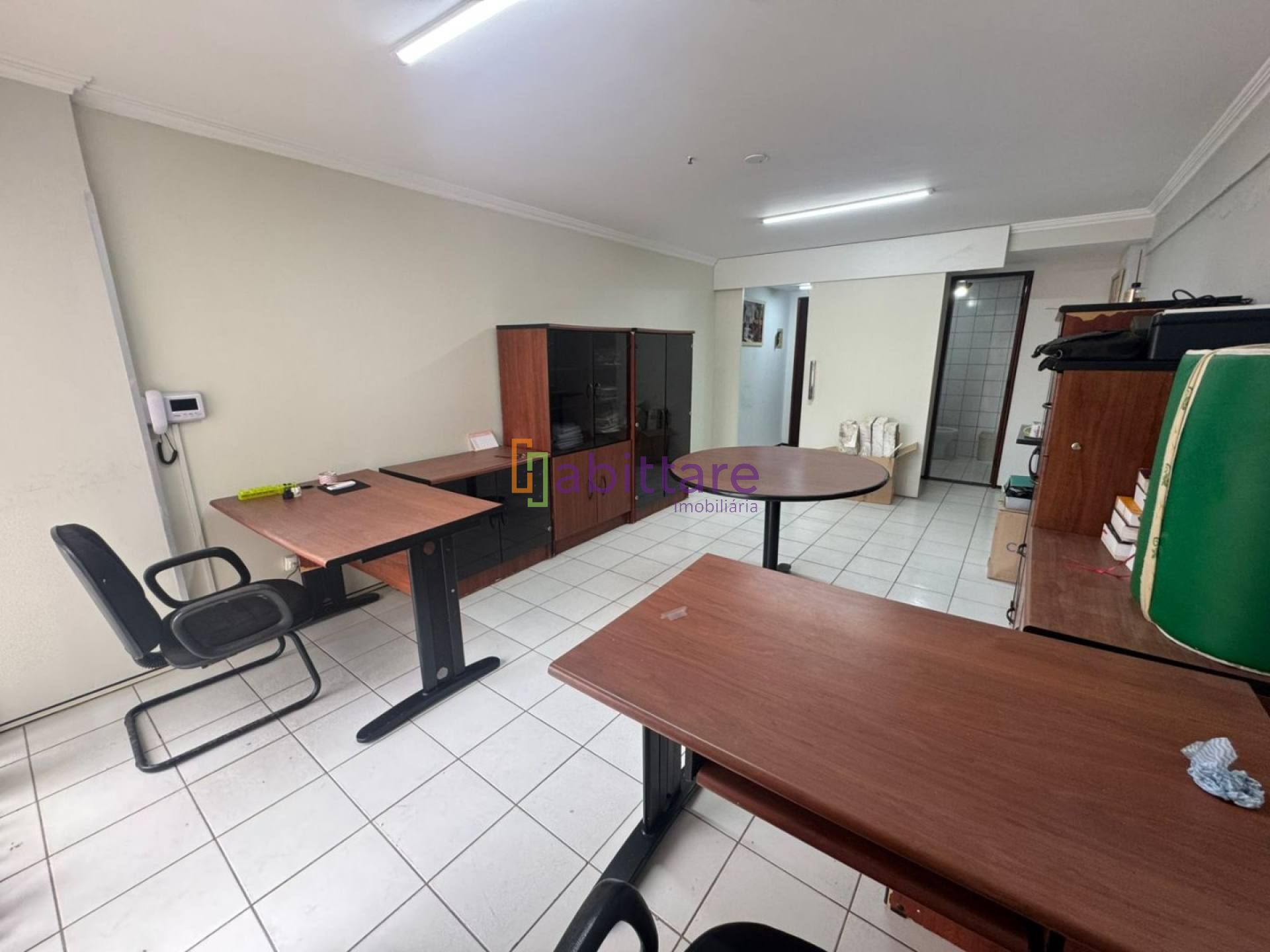 Sala de 35m² no Edifício São Luís Multiempresarial - no Renascença