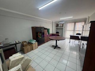 Sala de 35m² no Edifício São Luís Multiempresarial - no Renascença