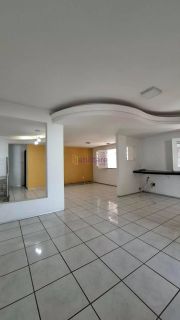 Casa duplex de 382m² com 5 suítes no Jardim Libanês/Olho D'água