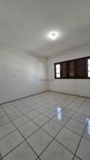 Casa duplex de 382m² com 5 suítes no Jardim Libanês/Olho D'água