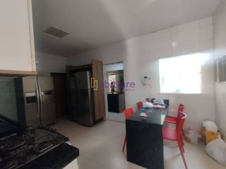 MANSÃO DUPLEX DE 800m² À VENDA NO OLHO D'ÁGUA – LADO PRAIA | PORTEIRA FECHADA