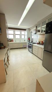 Apartamento Vista Mar de 302m² com 4 suítes no Cidade do Porto - Calhau