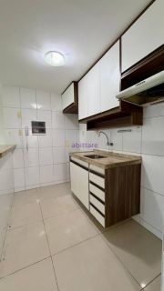 Alugo apartamento no Edifício Pericumã de 77m² com 2 suítes - Renascença