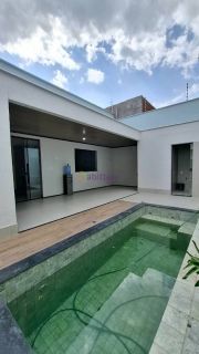 Casa em Residencial no Alto do Calhau de 190m² com 3 suítes + lazer privativo