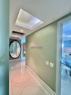 Apartamento exclusivo com fino acabamento no Ed. Paris de 370m² - Calhau