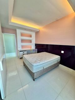 Apartamento exclusivo com fino acabamento no Ed. Paris de 370m² - Calhau