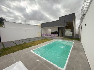 CASA SOLTA NASCENTE NO ARAÇAGY PERTO DA AVENIDA NORTE.