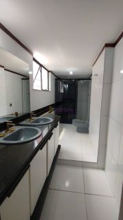 Apartamento de 220m² com 3 quartos (2 suítes) na Ponta D'areia