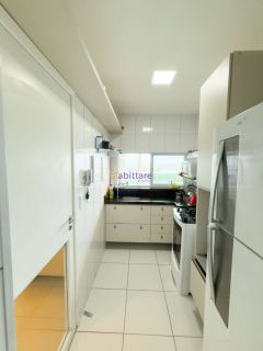 Apartamento de 81m² com 02 quartos (1 suíte) no Vivendas Ponta do Farol.