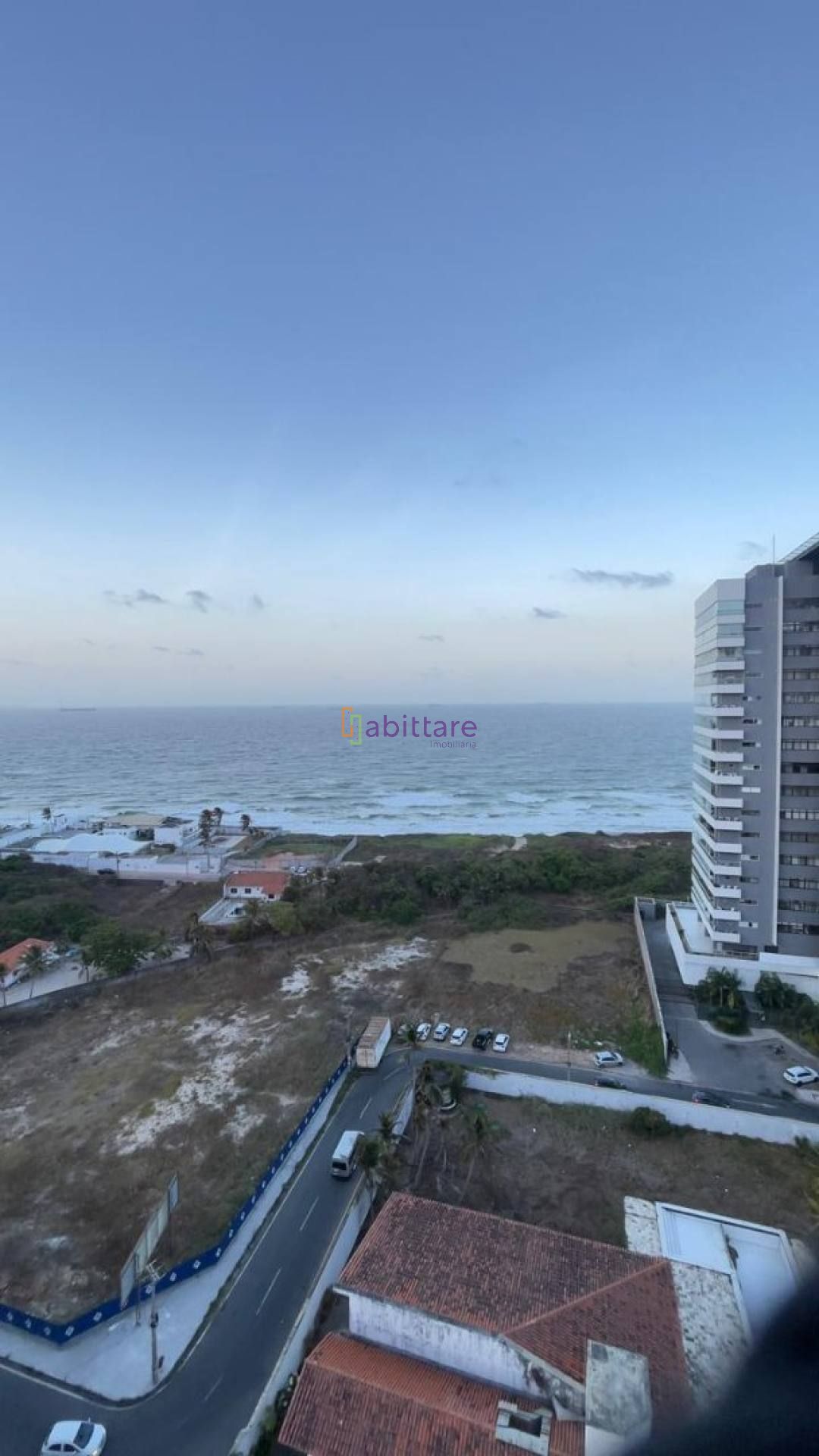 Alugo apto MOBILIADO vista mar na Ponta do Farol - 42m² com 1 quarto