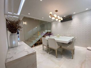 Casa de condomínio no Quintas do Calhau com 170m², 3 quartos (1 suíte) e espaço gourmet com piscina