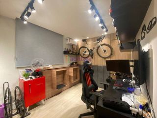 Casa de condomínio no Quintas do Calhau com 170m², 3 quartos (1 suíte) e espaço gourmet com piscina