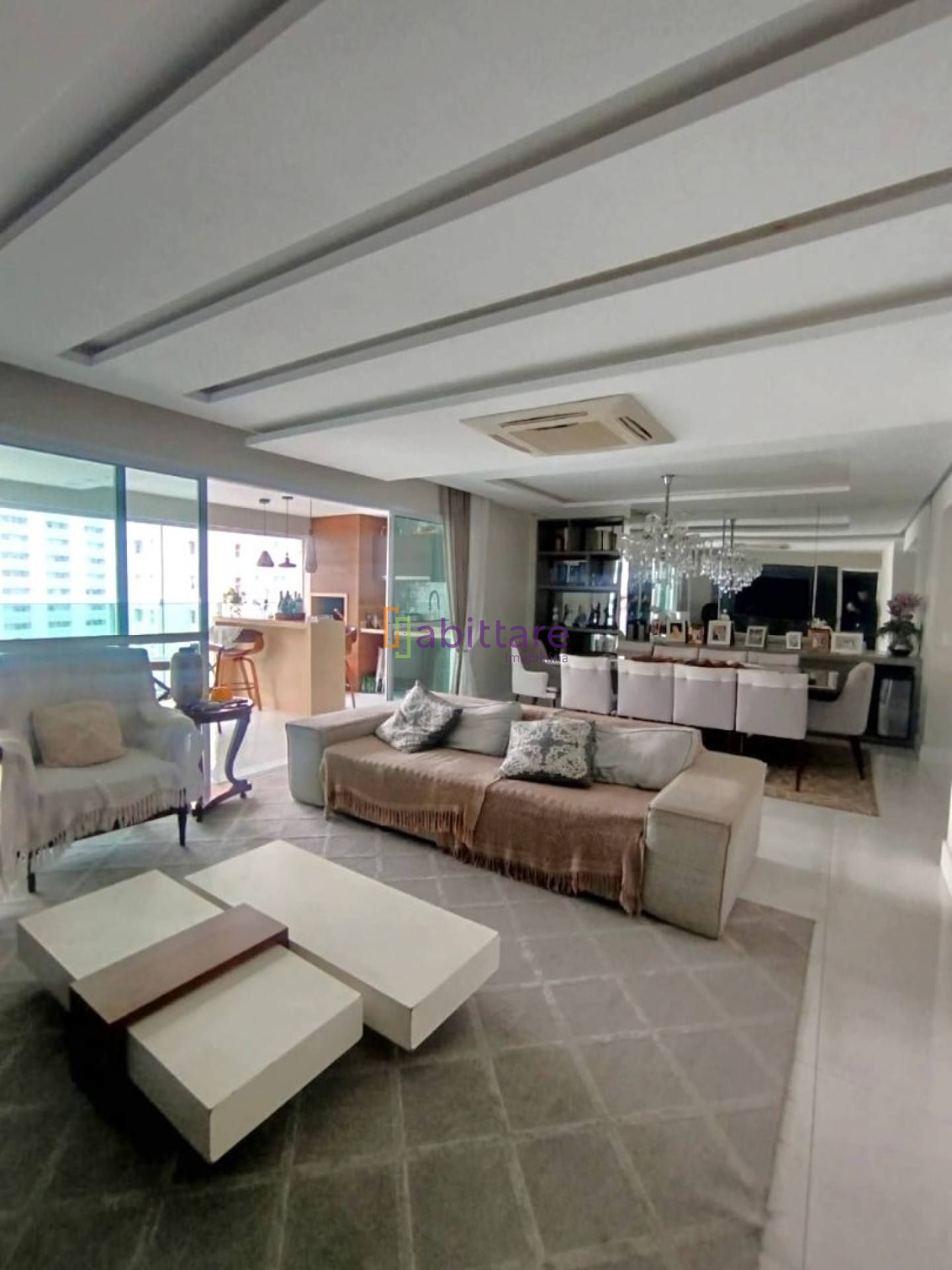 Apartamento de 187m² com 3 suítes no Condomínio Farol da Ilha - Ponta D'areia