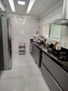 Apartamento de 187m² com 3 suítes no Condomínio Farol da Ilha - Ponta D'areia