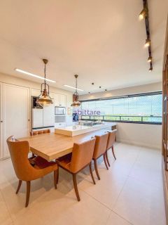 Apartamento de 95m² com fino acabamento, 2 suítes no Edifício Vila Lagoa