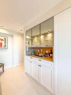 Apartamento de 95m² com fino acabamento, 2 suítes no Edifício Vila Lagoa