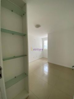 Apartamento no Solar da Península - 136m² nascente, andar médio.