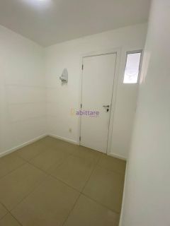 Apartamento no Solar da Península - 136m² nascente, andar médio.