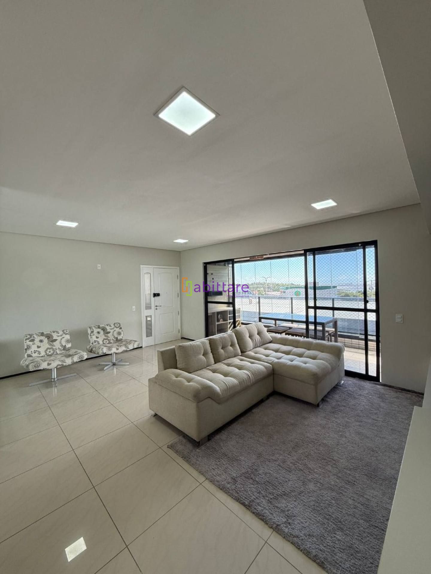 Apartamento de 188m² no Porto Fino com 04 suítes no Calhau