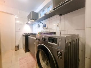 Alugo Unique Mobiliado, fino acabamento, lado mar ventilado.