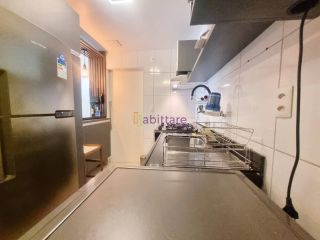 Alugo Unique Mobiliado, fino acabamento, lado mar ventilado.