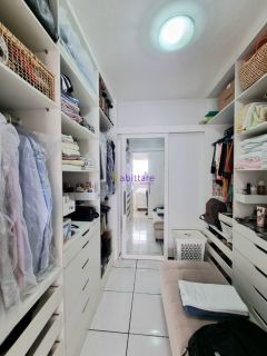 Casa com 3 quartos (1 suíte) no Condomínio Ferrazzi na Rua do Aririzal