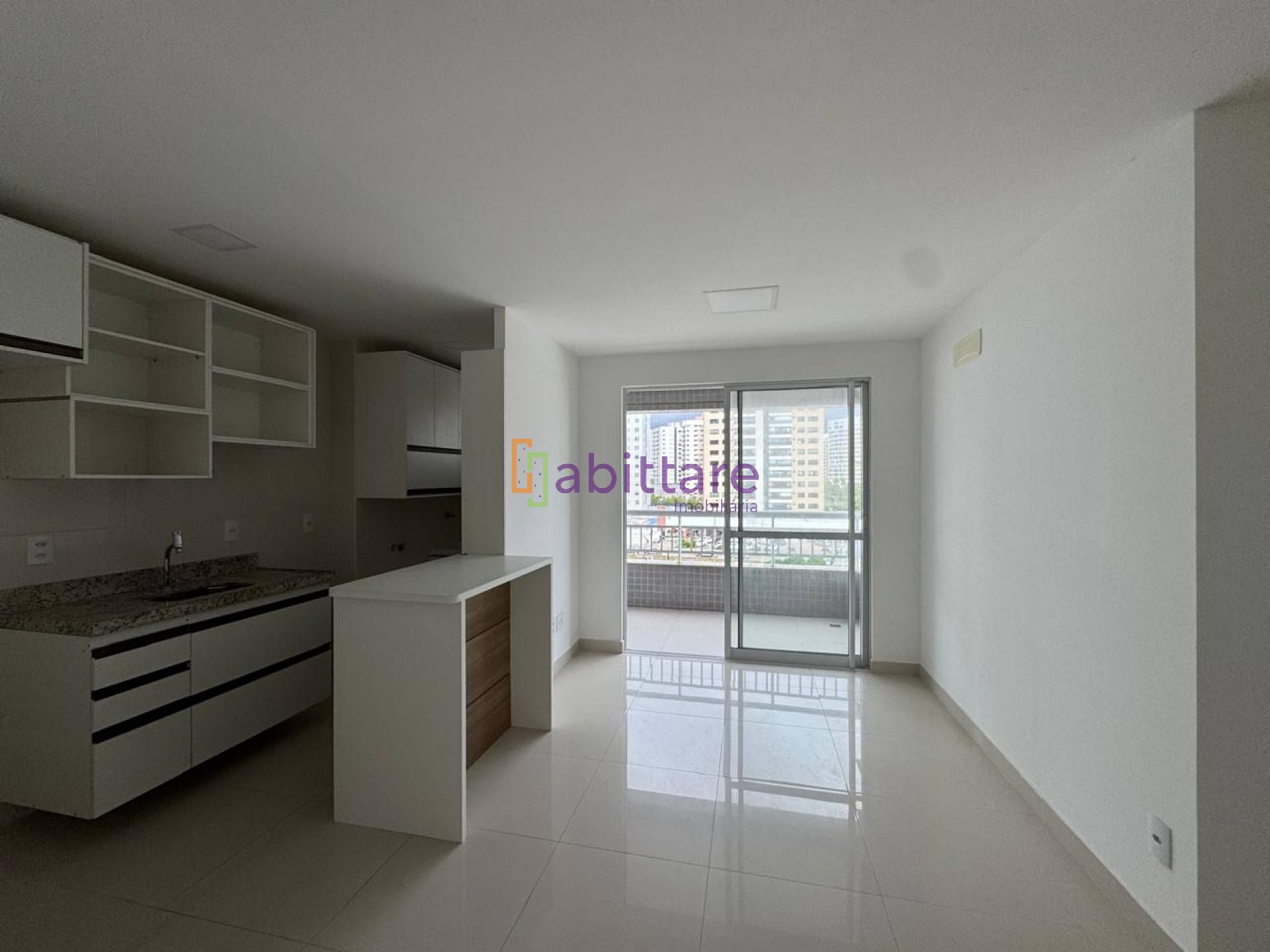 Condomínio Arpoador com 02 quartos (1 suíte), Calhau de 60m² - Próx a AABB