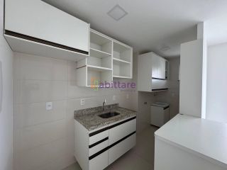 Condomínio Arpoador com 02 quartos (1 suíte), Calhau de 60m² - Próx a AABB