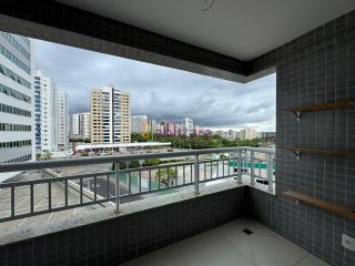 Condomínio Arpoador com 02 quartos (1 suíte), Calhau de 60m² - Próx a AABB