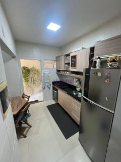 Casa no Condomínio Itaparica com 3 quartos (2 suítes) na Av Mário Andreazza