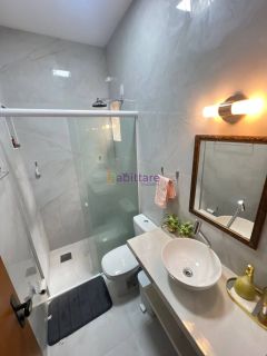 Casa no Condomínio Itaparica com 3 quartos (2 suítes) na Av Mário Andreazza