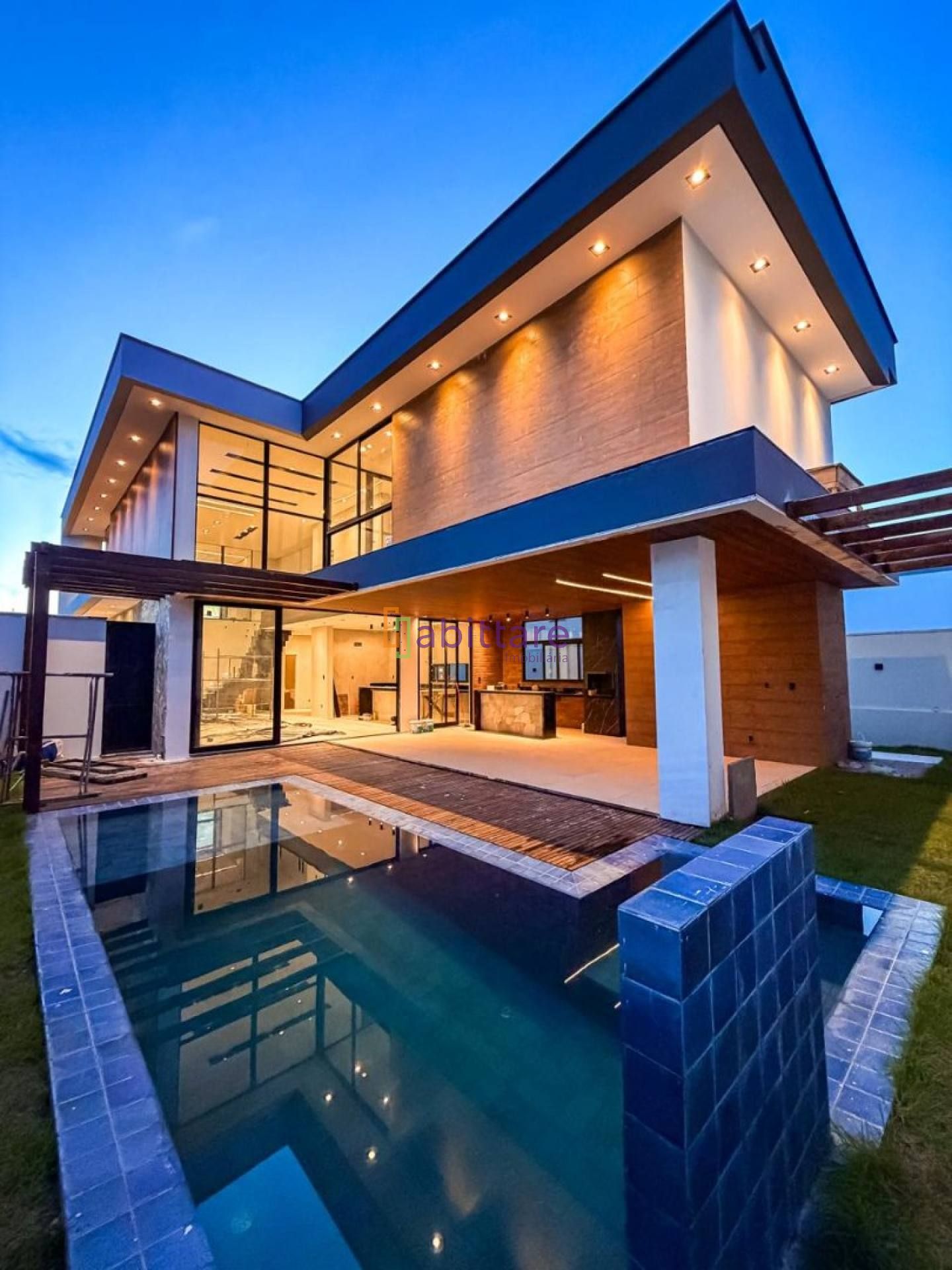 Condomínio Damha Araçagy - Casa Vista Mar - 04 suítes - Área gourmet com piscina.