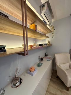 SALA COMERCIAL NO PÁTIO JARDINS - ALTO DO CALHAU