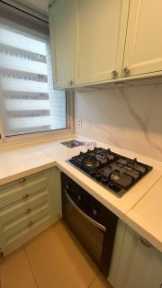 Edifício Turim, no Calhau - Apartamento semi-mobiliado de 77m² com 2 quartos (1 suíte)