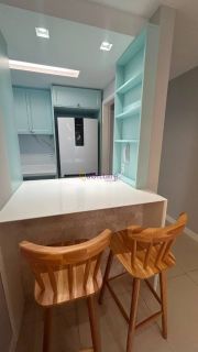Edifício Turim, no Calhau - Apartamento semi-mobiliado de 77m² com 2 quartos (1 suíte)