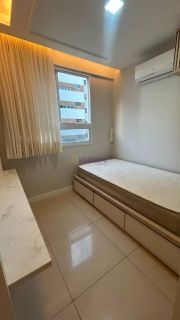 Edifício Turim, no Calhau - Apartamento semi-mobiliado de 77m² com 2 quartos (1 suíte)