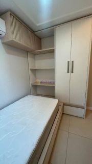 Edifício Turim, no Calhau - Apartamento semi-mobiliado de 77m² com 2 quartos (1 suíte)