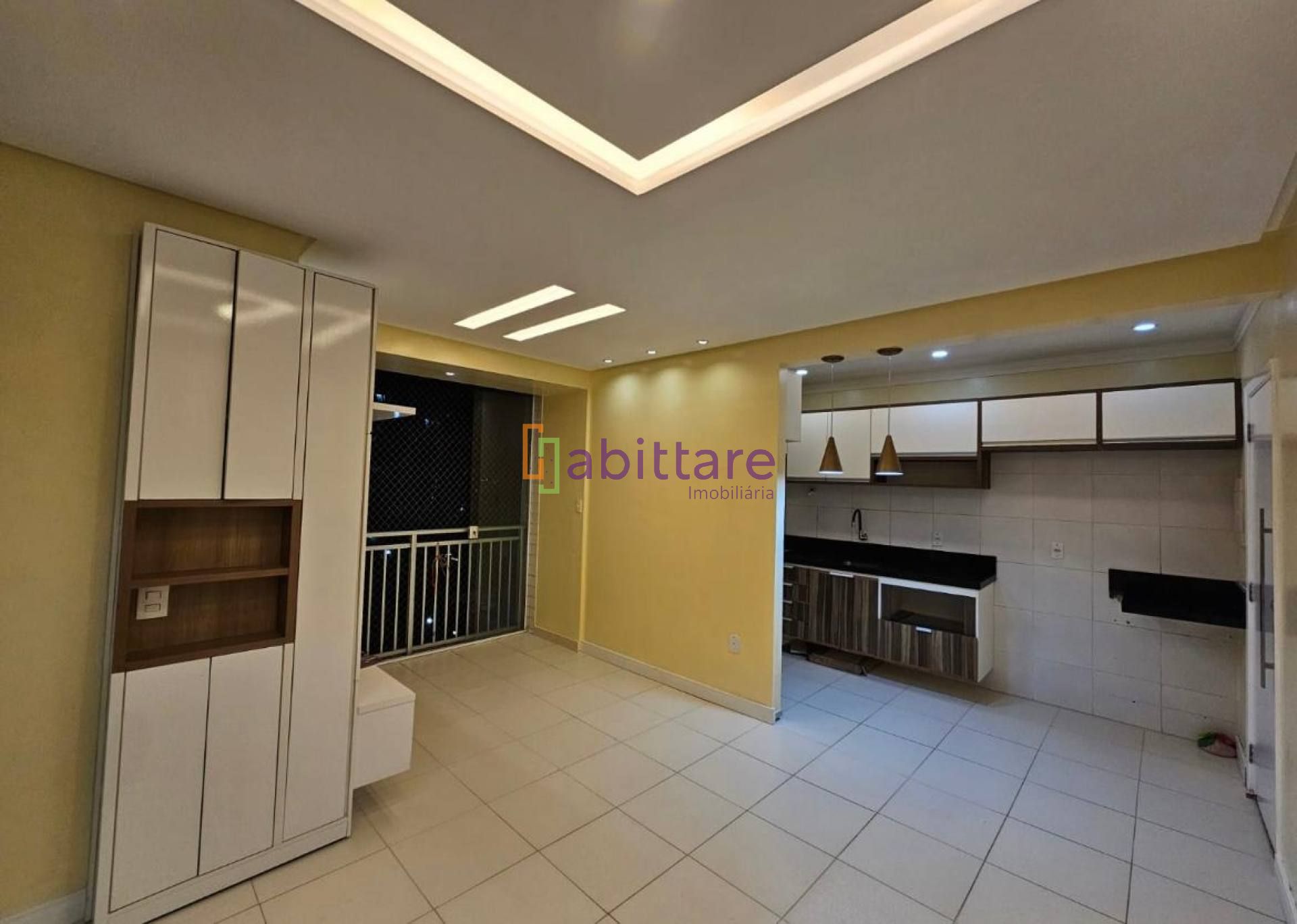 Apartamento no Brisas Altos do Calhau com 2 quartos (1 suíte)
