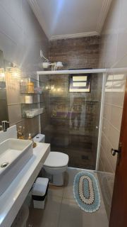 Casa no Condomínio Madri de 347m², 3 quartos na rua do Aririzal